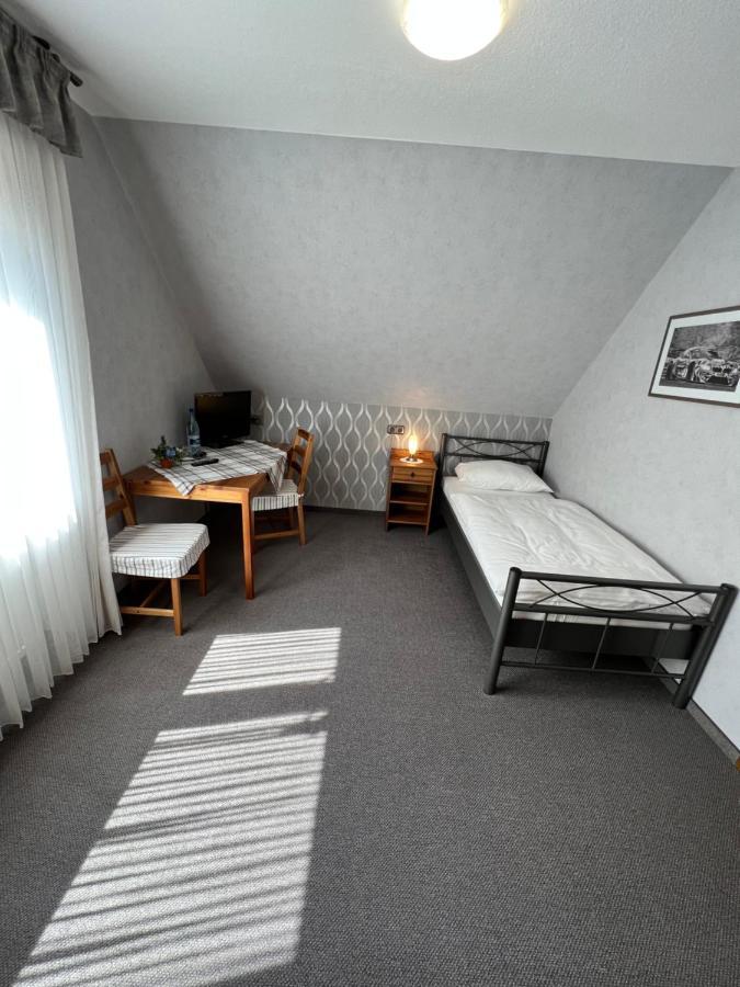 Aparts4Ring Nuerburg Esterno foto